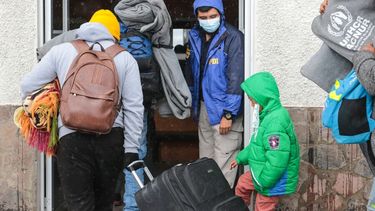 INE: Empleo informal de población extranjera en Chile escala y supera el 30%