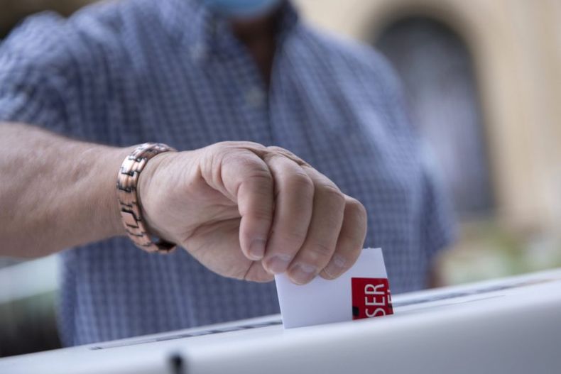 Voto scaled e1683237384653.jpg
