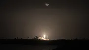 los planes de elon musk en el espacio: construir ciudad en la luna tardara 10 anos y se hara en paralelo a colonizacion de marte