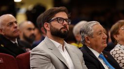 Democracia, siempre. Golpes, nunca, dice Boric al apoyar a Presidente electo de Guatemala