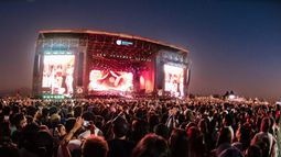 Lollapalooza Chile 2023: La edición que estuvo marcada por los atrasos y las polémicas en el escenario principal