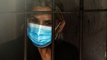 Justicia boliviana amplía por seis meses más la detención preventiva de Jeanine Áñez