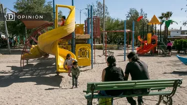 El Desconcierto | 22090 una familia en el parque.webp