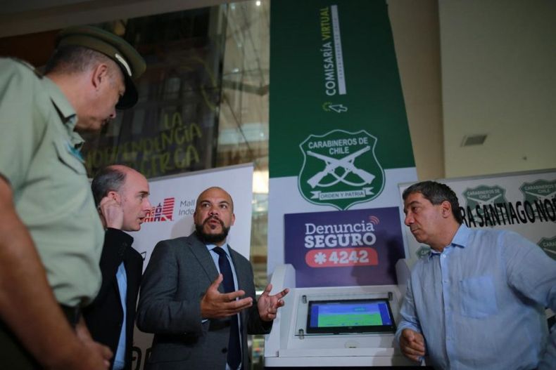 Inedito Totem de denuncias en Mall Barrio Independencia e1706641270916.jpg
