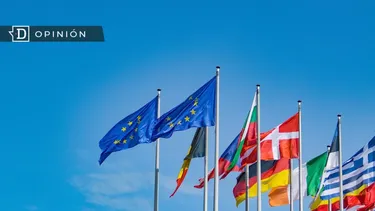 El Desconcierto | 15277 banderas de la union europea y de europa.webp