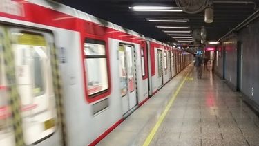 Metro de Santiago: Revisa el estado del servicio en el inicio de la hora punta