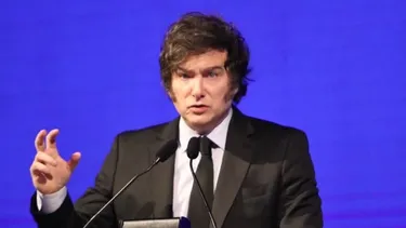 Javier Milei suma y sigue: Ahora difunde video falso de gobernador de Buenos Aires y abre nuevo flanco de críticas