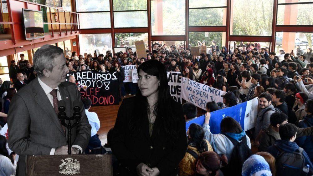 Gráfica de agresión a ministra de Ciencia / Agencia Uno Gráfica de agresión a ministra de Ciencia / Agencia Uno