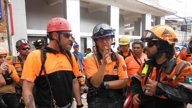 La historia de Los Topos, los rescatistas que viajarán a México para colaborar con las víctimas del terremoto