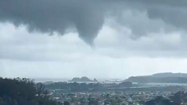 Posible formación de nubes tornádicas en el sur - Captura de video