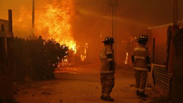 Más de 200 fotógrafos ceden imágenes para apoyar damnificados de incendios en Valparaíso