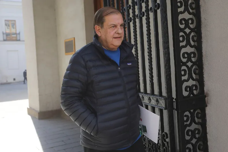 francisco vidal renuncia a tvn espero dejar de ser un pretexto para ofender a los trabajadores del canal.webp