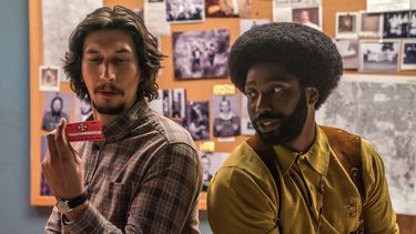 El infiltrado en el KKKlan se pasa por el Normandie con la crítica social de Spike Lee