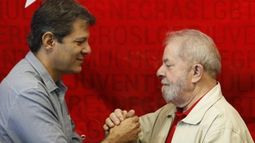 Lula renuncia a ser candidato por el PT y pasa el relevo a Haddad