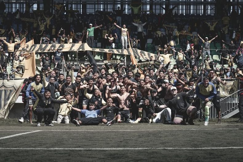 San Luis quedó cerca de regresar a Primera, pero fallecieron dos de sus hinchas - Instagram @sanluisdequillota