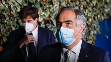 ¿Schalper o Chahuán?: Los liderazgos que no convencen al interior de RN