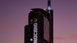 Intervención lumínica en icónica torre expone crisis en Gaza y Líbano donde han muerto más de 40 mil personas