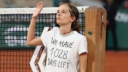 Nos quedan 1028 días: ¿Qué significa el mensaje de la manifestante en Roland Garros?