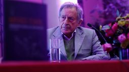 Mario Toral expondrá ante jueces sobre memoria visual: Analizará su mural de Metro U de Chile