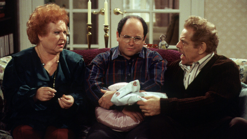 Estelle y George Constanza.png