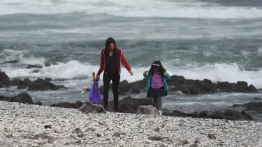 Padre deudor de pensión se negó a dejar viajar a su hija a Brasil con su madre por vacaciones: Tribunal autorizó salida