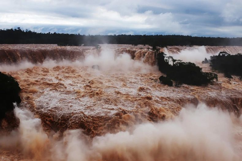 Cataratas del Iguazú en su máximo umbral - Agencia EFE