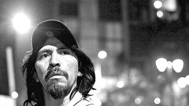 Una mano pa Mapurbe: Campaña solidaria para el poeta David Aniñir Guilitraro