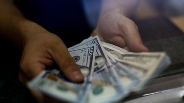 El Desconcierto | dolar otra 1.jpg