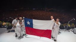 Faith No More y movilizaciones en Chile: A veces tienes que pelear por aquello en lo que crees y los apoyamos 100%