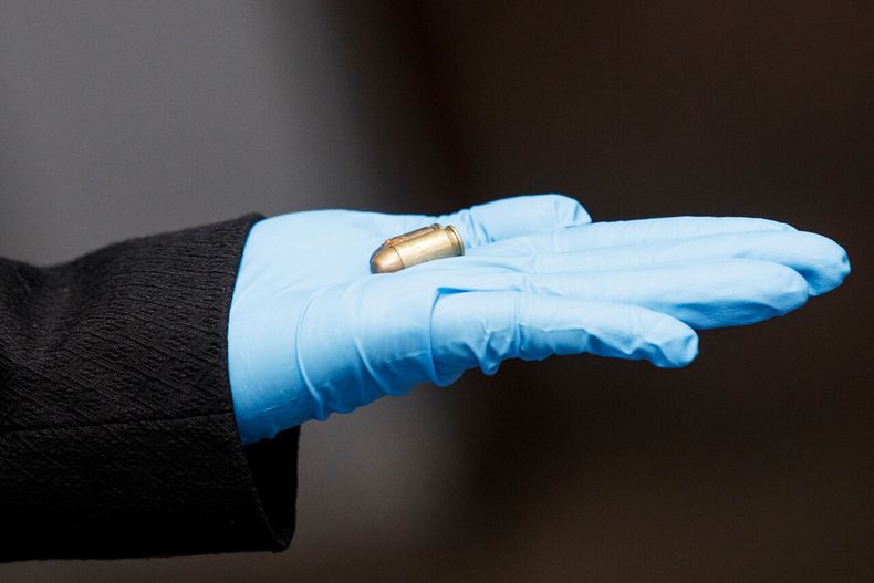 18607 a uno 1544879.jpg