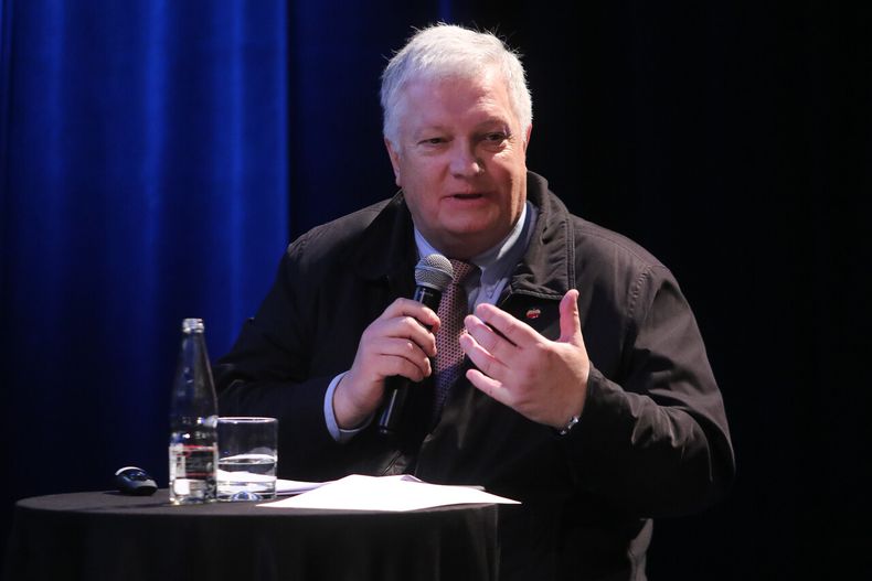 20368 a uno 1575193.jpg