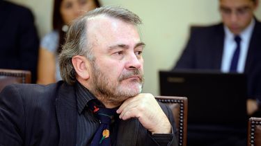 Pepe Auth anuncia su salida de la bancada del PPD en marzo por presión de sus pares