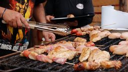 Los asados y las fondas: Estiman que hogares chilenos gastarán cerca de $210 mil durante Fiestas Patrias