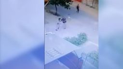 VIDEO| Guardia municipal es detenido luego de taclear a delincuente