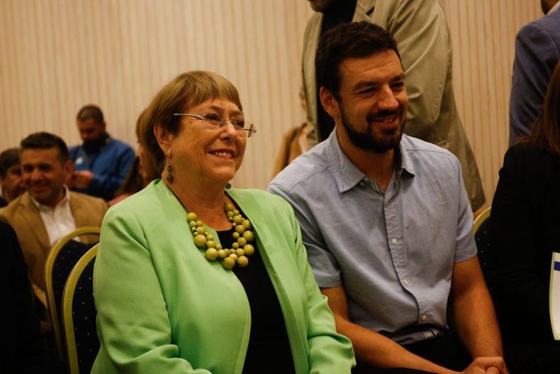 Michelle Bachelet y Tomas Vodanovic scaled e1713795382959.jpeg