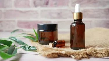 Cosmética vegana: los ingredientes presentes en cremas, labiales, shampoos y bálsamos que provienen de animales