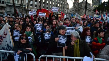 Argentina: Carga policial y detenidos en marcha por un año de desaparición y muerte de Santiago Maldonado