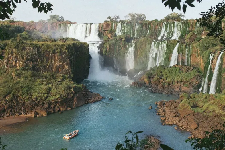 cataratas del iguazu por que nadie deberia perderse la oportunidad de conocer la garganta del diablo.webp