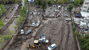 Así quedó la calle tras el aluvión de Las Condes en Santiago