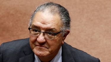 Huenchumilla votará en contra de texto constitucional: Es populista, ineficiente e ineficaz”