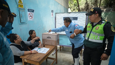 Perú aún no culmina de contar los votos de sus elecciones presidenciales - Agencia EFE