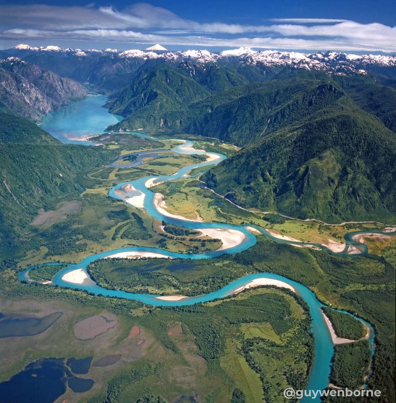 Foto rio Puelo_Guy Wenborne__ 1.jpg