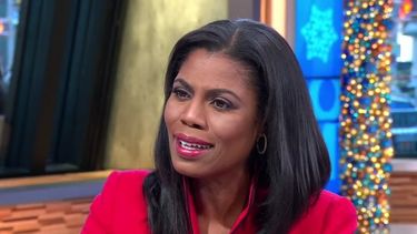 ¿Quién es la ex asesora de Donald Trump que amenaza con revelar el racismo y xenofobia en la Casa Blanca?