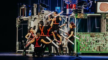 “Chau, adiós chatarra electrónica”: el espectáculo musical-teatral que promueve la consciencia ambiental
