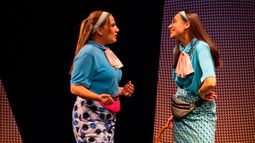 Claudia Pérez vuelve a actuar con su hija en comedia de dos desadaptados con un súper poder