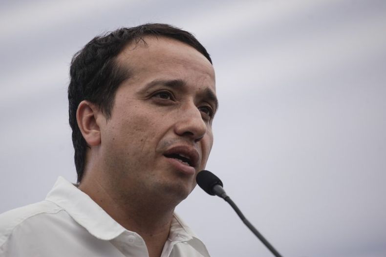 A_UNO_1566497 e1713907587721.jpg