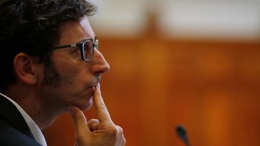 Actriz chilena se lanzó durísimo contra Matías del Río tras entrevista a Piñera: “Lame botas fascista”