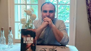 Reseña de libros| “El viejo de la lluvia” de Rodrigo Téllez. Una historia atemporal