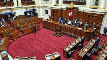 Historia conocida: Congreso de Perú aprueba retiro de fondos de pensiones y gobierno acude al TC