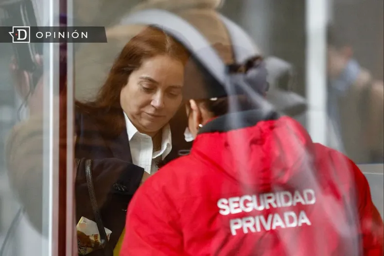 26702 leonarda villaloboos entrando a los palacios de justicia.webp